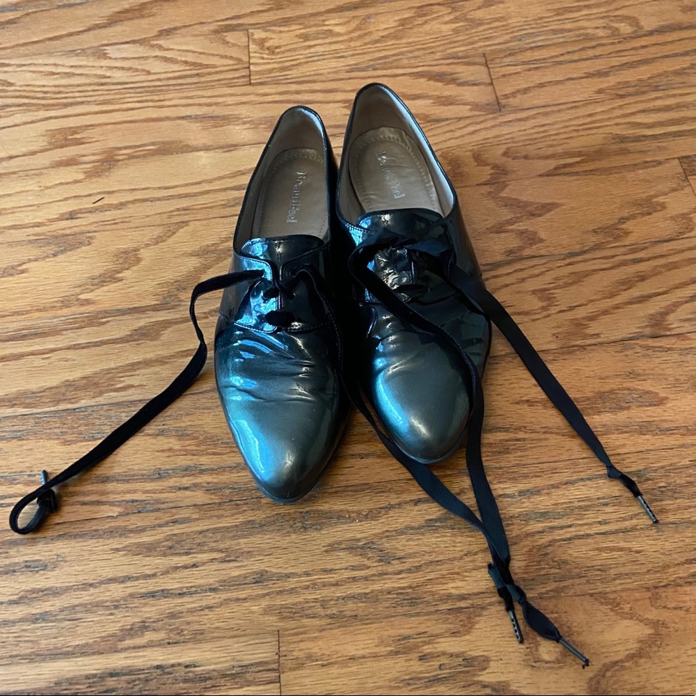 BeautiFeel Women’s Black Shoes with Laces 8.5